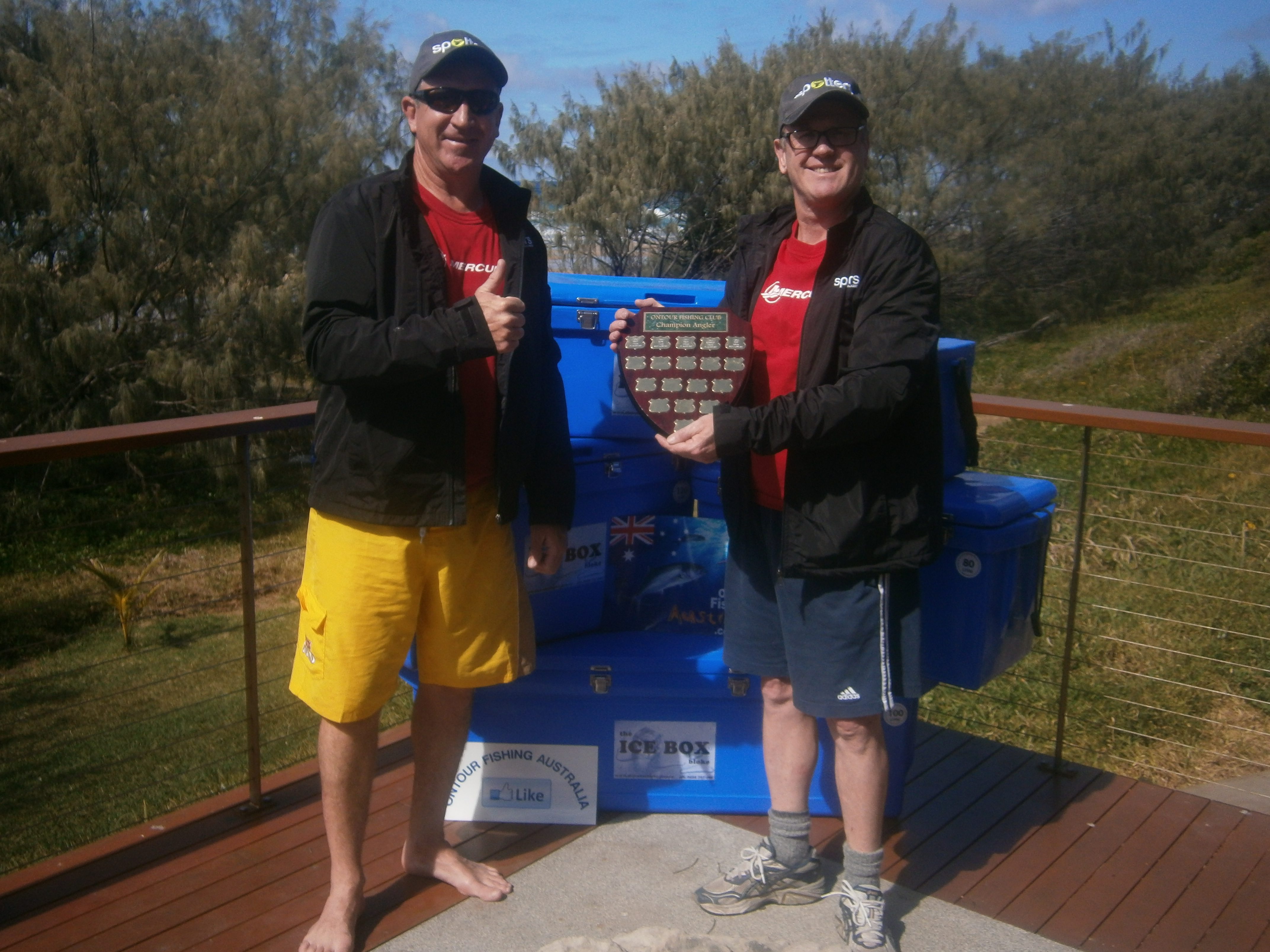 Rossco received the Ontour Fishing Australia Fraser Island shield for his 78cm flatty.