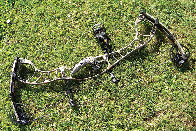 The author’s Hoyt 60lb Faktor 34 set up with the Trophy Ridge 5 Pin React sight. 