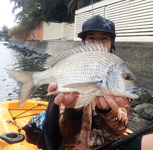 kayak fishing rock wall