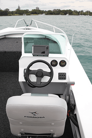 Sea-Rod 520 side console